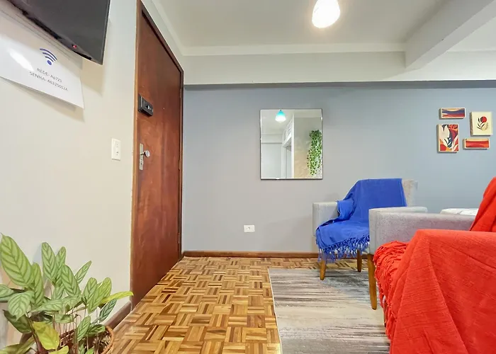 Excelente Apartamento No Centro De Curitiba